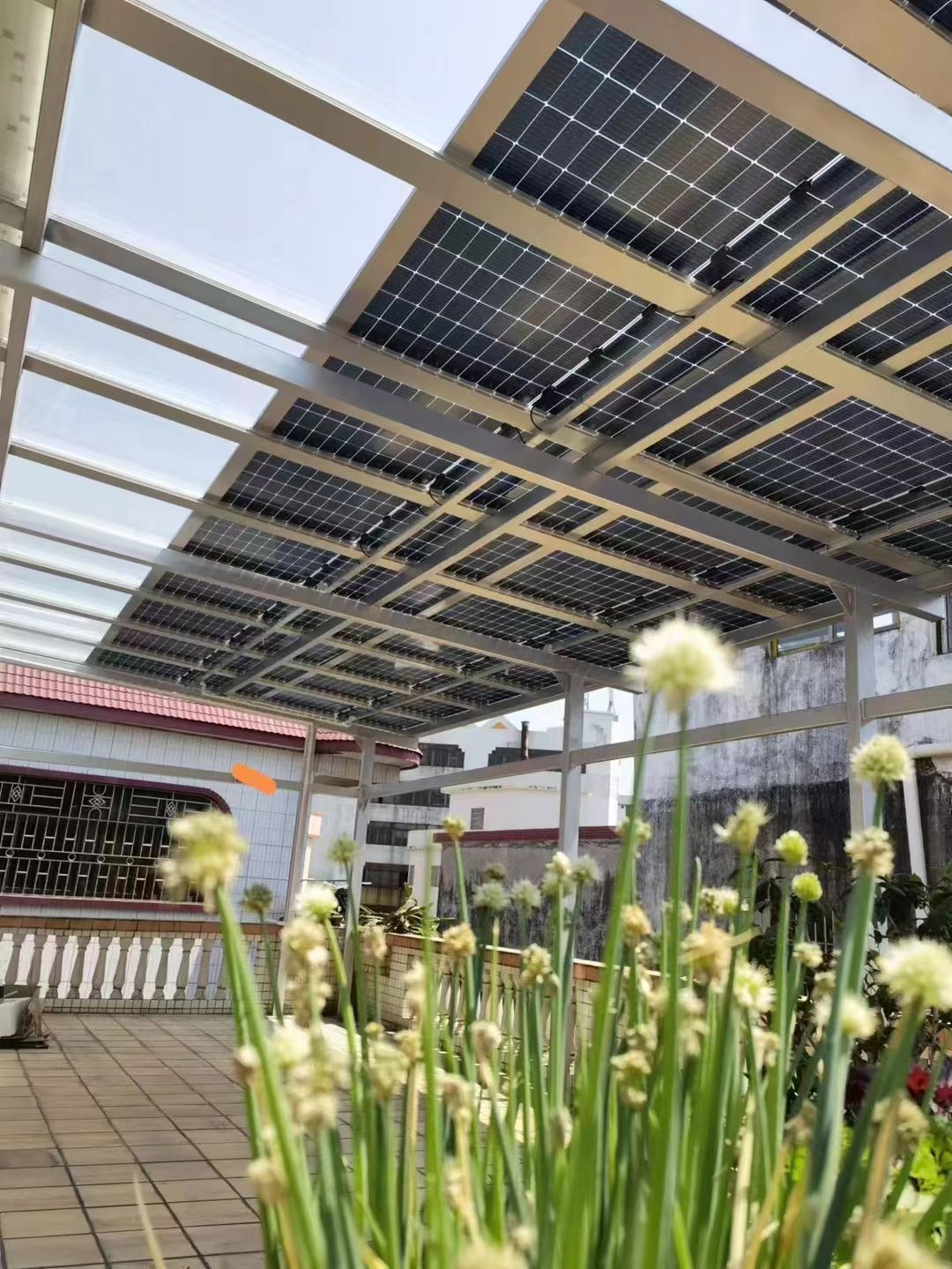 伊川别墅家用屋顶太阳能发电系统安装